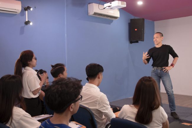 học_nghe_dich_thuat