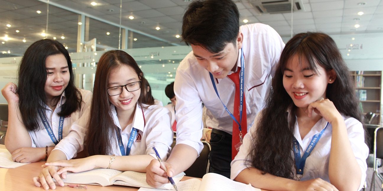 dich_thuat_tai_lieu_van_hoa_giao_duc