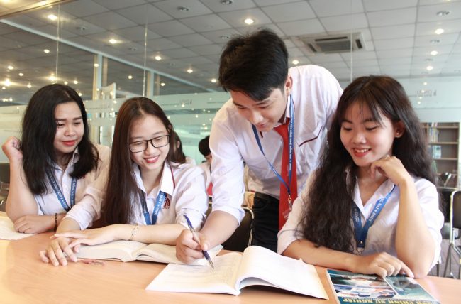 dich_thuat_tai_lieu_van_hoa_giao_duc